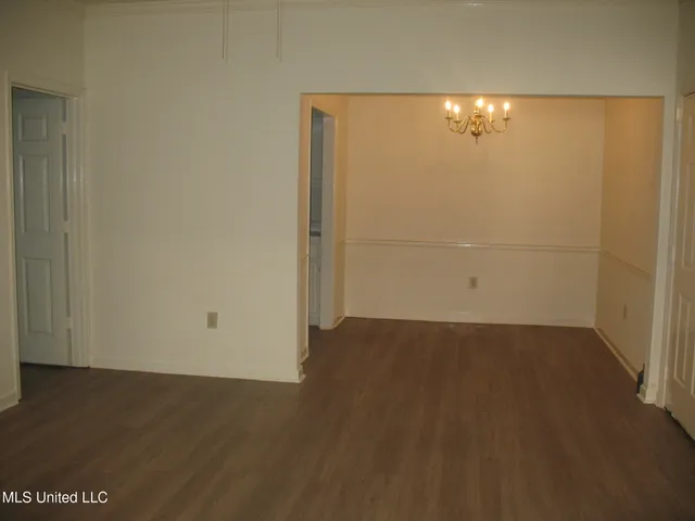 $1,165 | 907 Morningside Street, Unit B1, Jackson, MS 39202