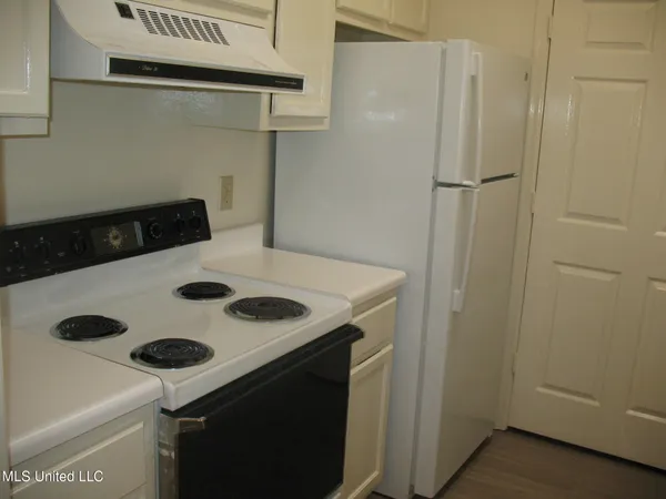 $1,165 | 907 Morningside Street, Unit B1, Jackson, MS 39202