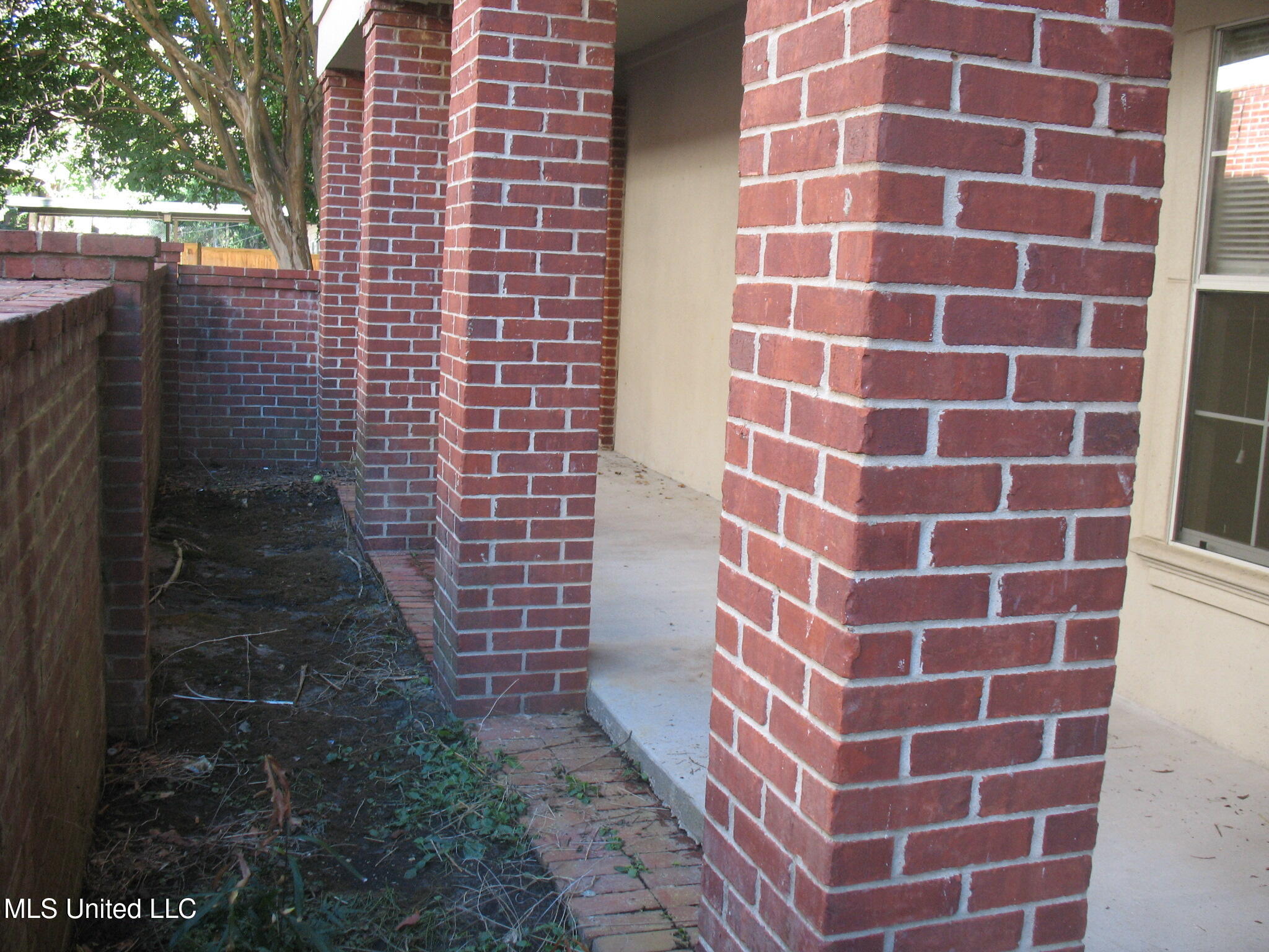 907 Morningside Street, Unit B1 Jackson, MS 39202 - Photo 7 of 20 E8EE14D7-CEC7-40D0-BF2B-A86DE79D753E