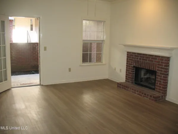 $1,165 | 907 Morningside Street, Unit B1, Jackson, MS 39202