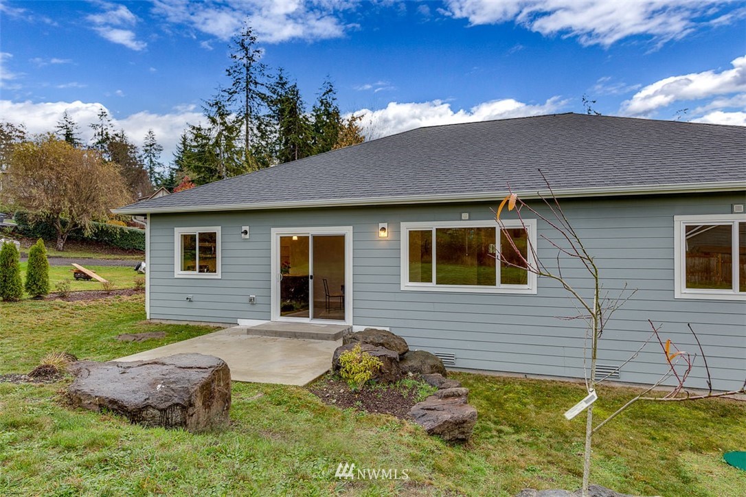 37375 Olympic View Road Northeast Hansville, WA 98340 - Photo 5 of 25 Gallery Image 5