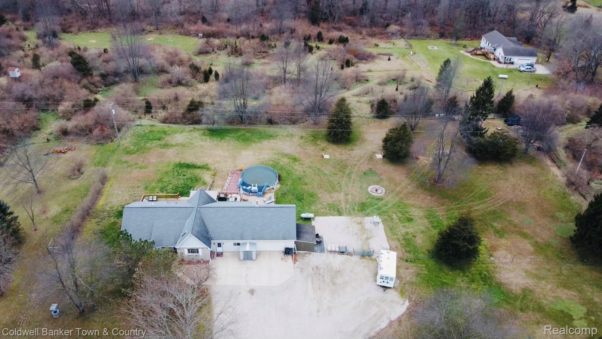 6148 Bentley Lake Road Pinckney, MI 48169 - Photo 17 of 33 IMG_5082.jpg