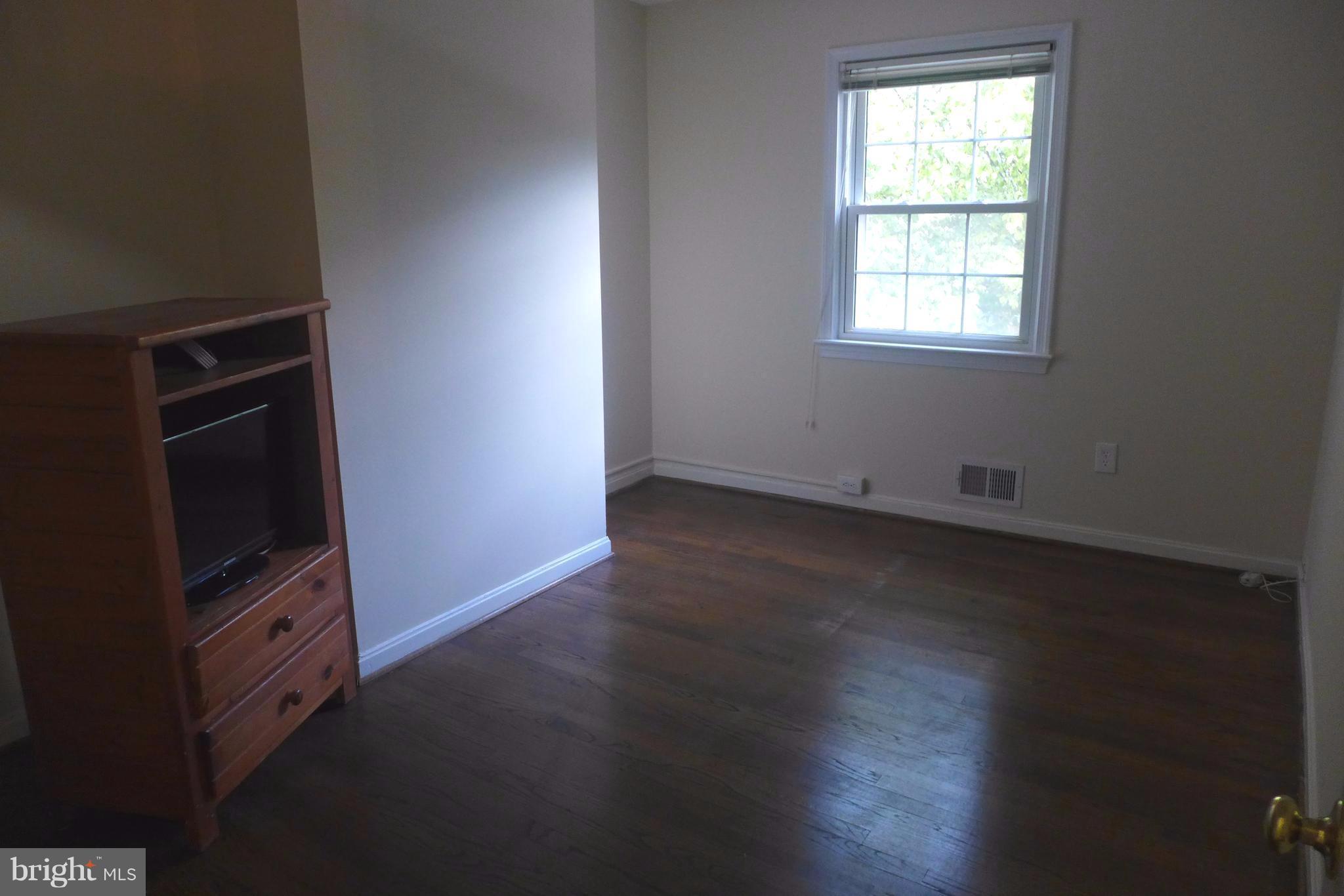1115 Randolph Road McLean, VA 22101 - Photo 11 of 19 Bedroom 2
