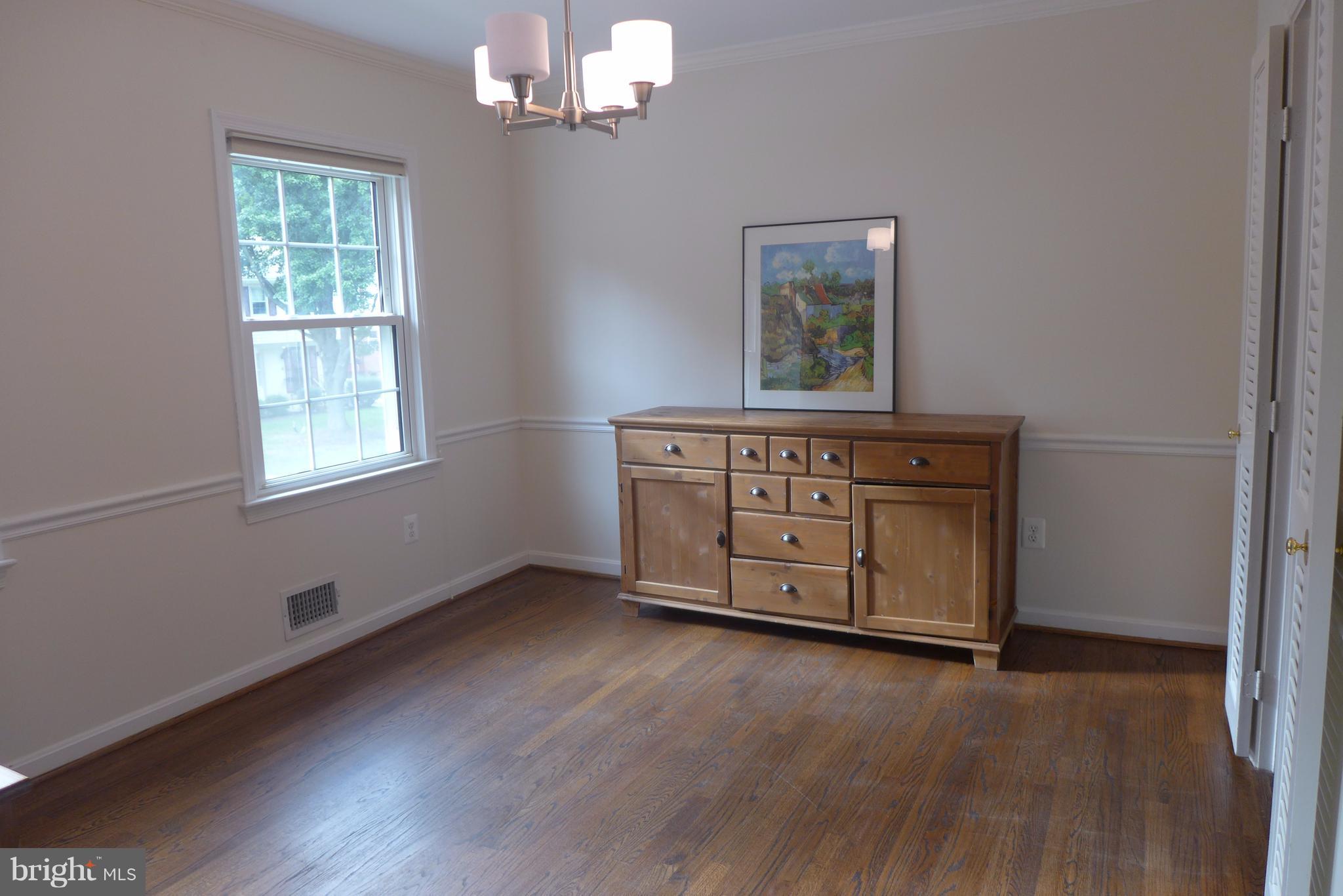1115 Randolph Road McLean, VA 22101 - Photo 8 of 19 Dining Room