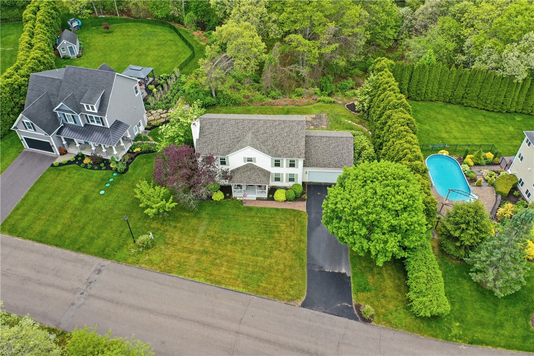 28 Rockridge Road Westerly, RI 02891 - Photo 2 of 40