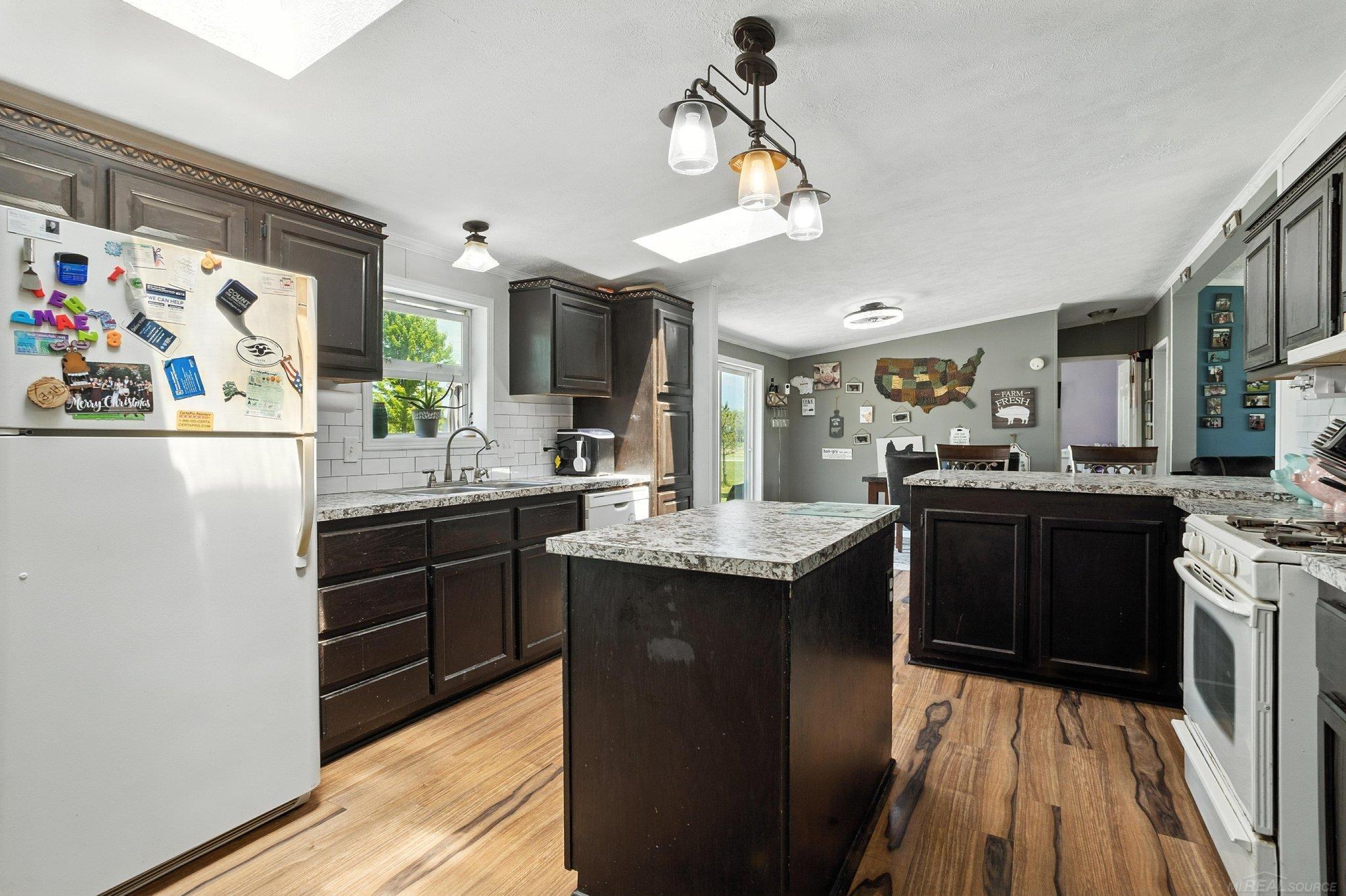 12240 Griffin Road Memphis, MI 48041 - Photo 13 of 25 50178667-1fb4fc37-59a5-4843-b9f2-b29740e326b1.JPG