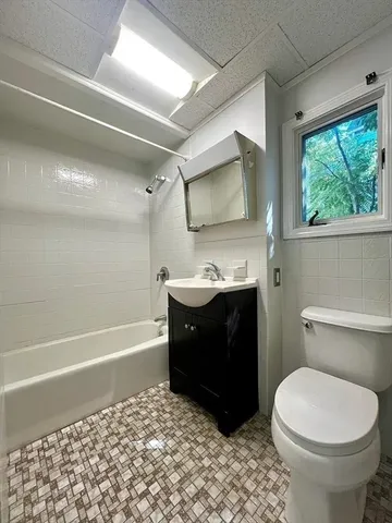 $2,100 | 45 Crescent Avenue, Unit 1, Chelsea, MA 02150