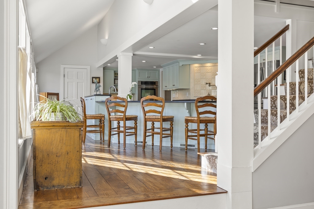 135 Plympton Road Sudbury, MA 01776 - Photo 8 of 42