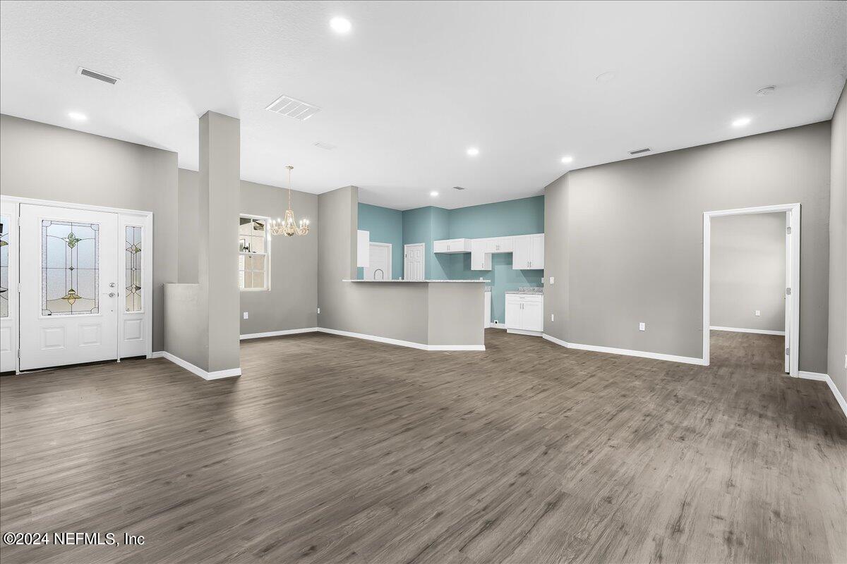 4195 Cedar Point Road Jacksonville, FL 32226 - Photo 16 of 35 LIVING AREA