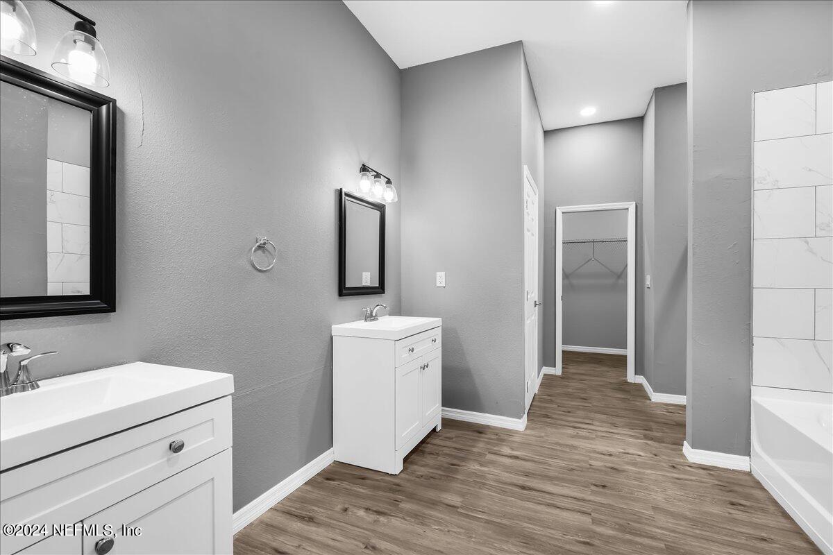 4195 Cedar Point Road Jacksonville, FL 32226 - Photo 25 of 35 PRIMARY BATH
