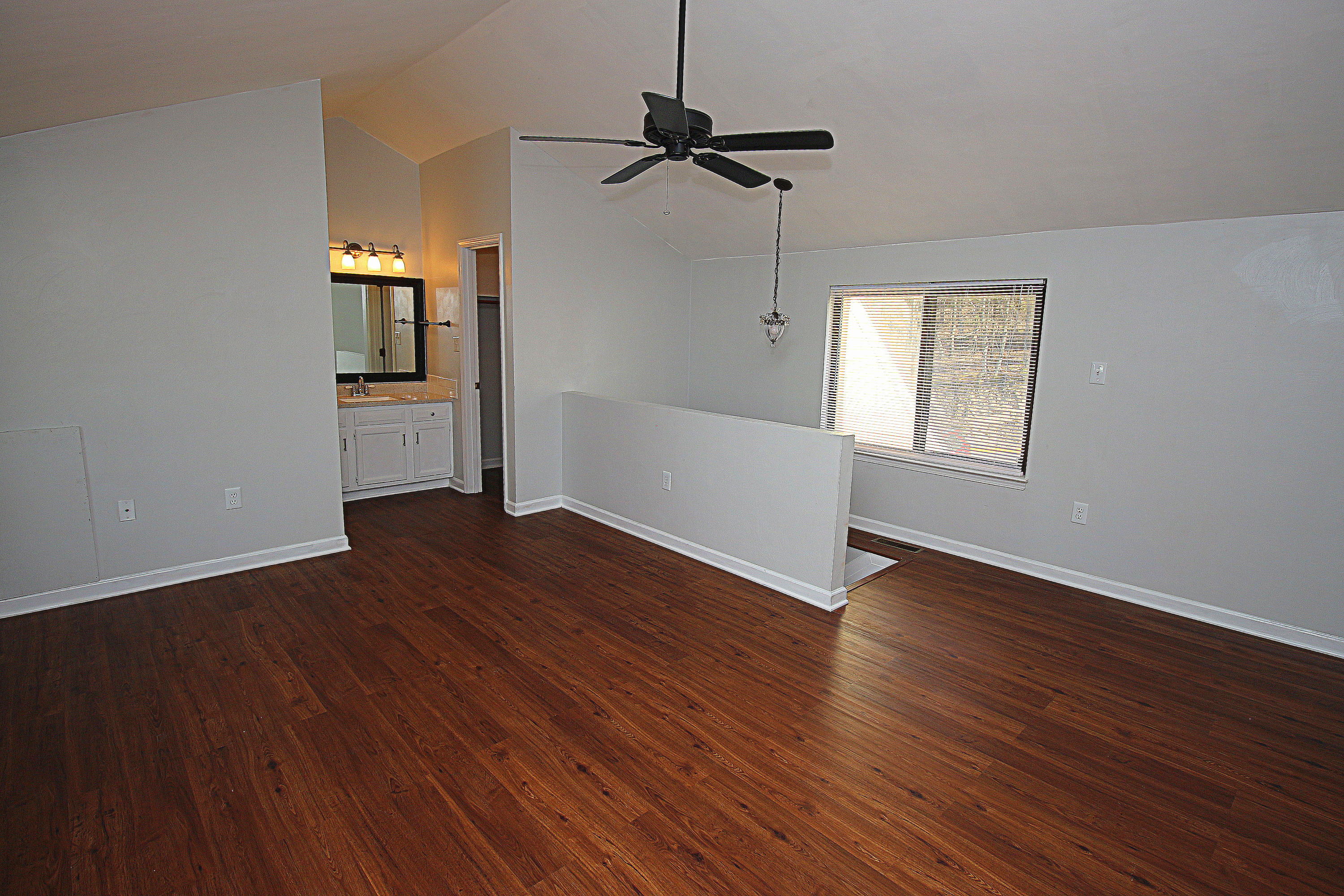 3359 Forest Ridge Road Roanoke, VA 24018 - Photo 15 of 29 300 dpi29