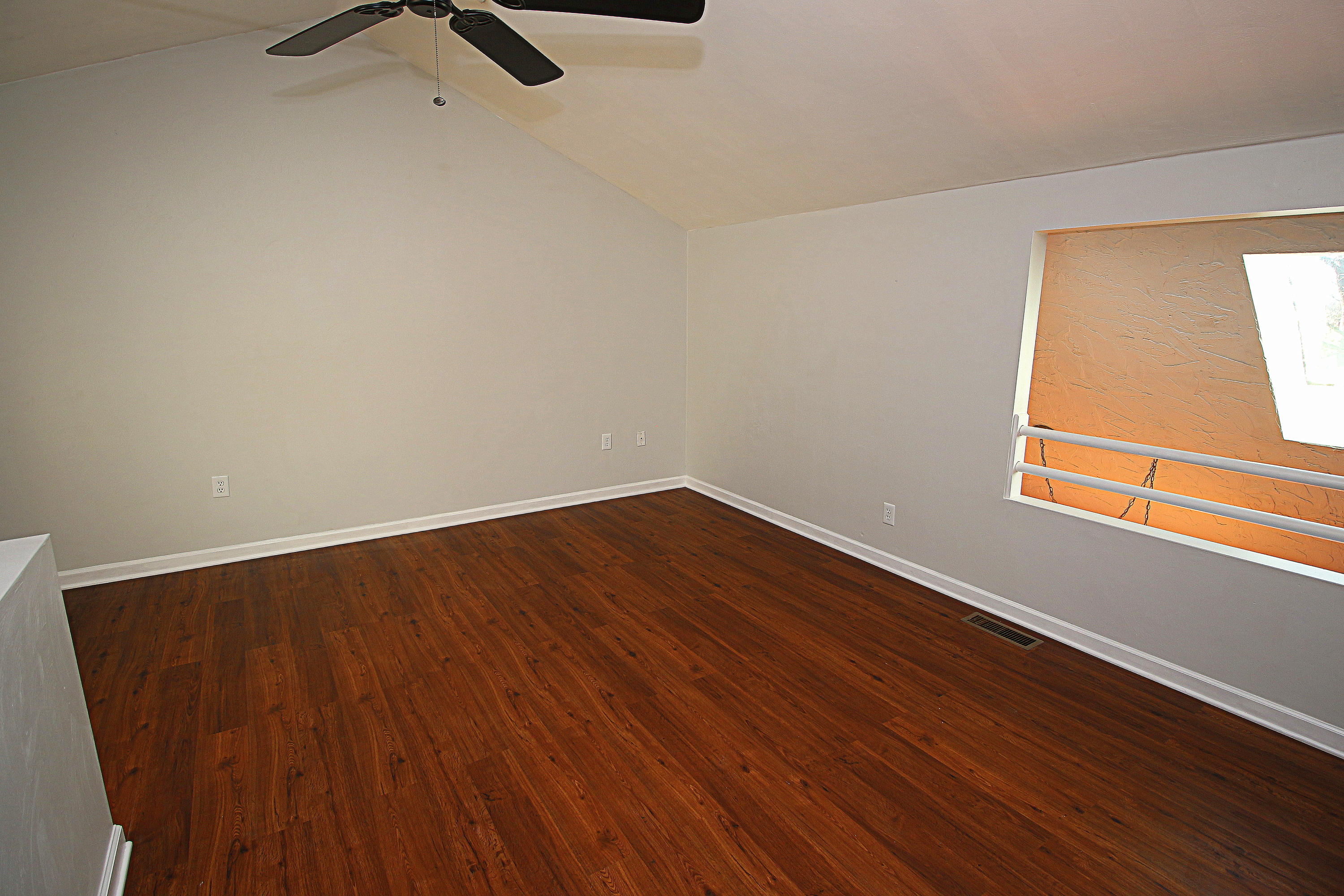 3359 Forest Ridge Road Roanoke, VA 24018 - Photo 16 of 29 300 dpi35