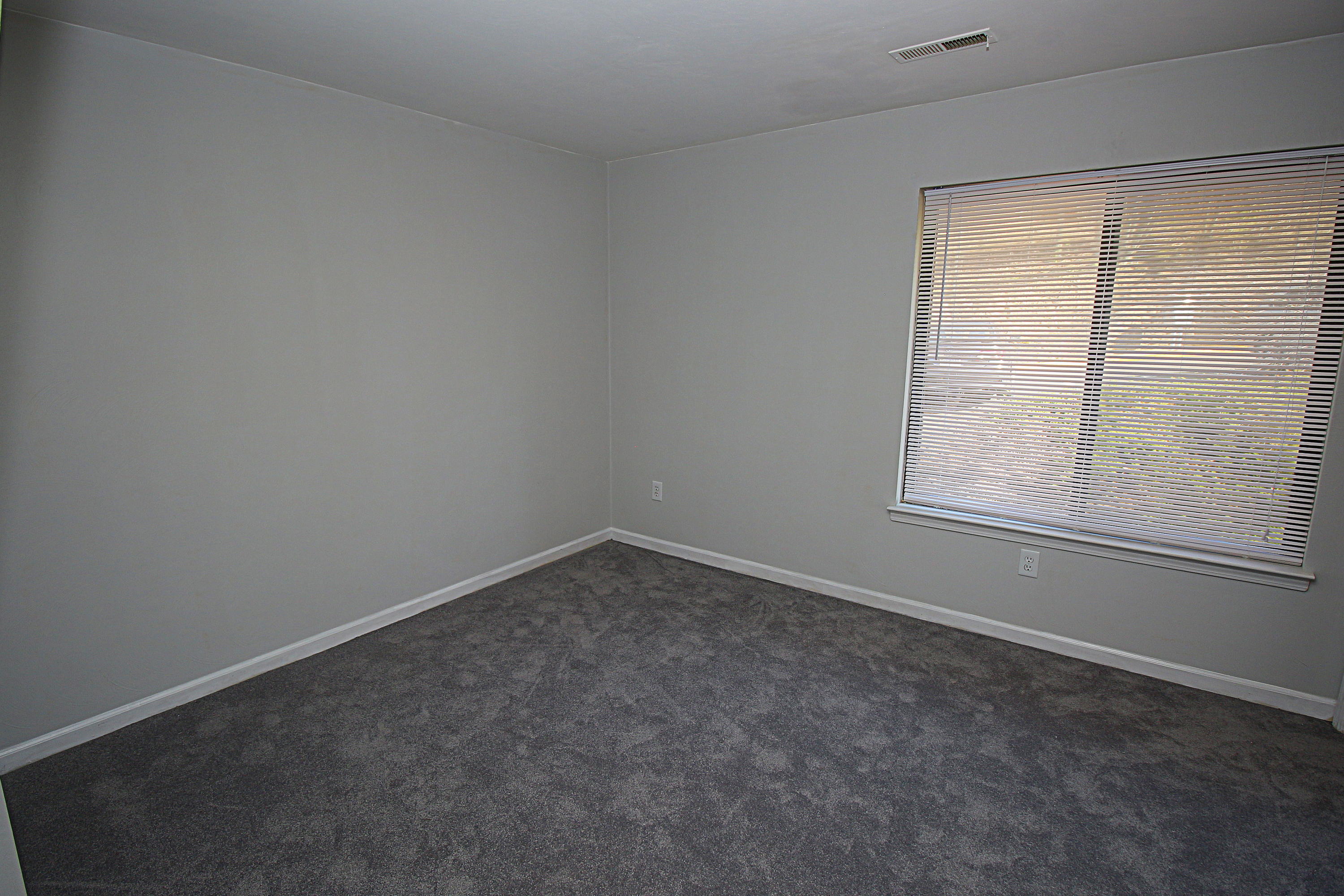 3359 Forest Ridge Road Roanoke, VA 24018 - Photo 21 of 29 300 dpi13