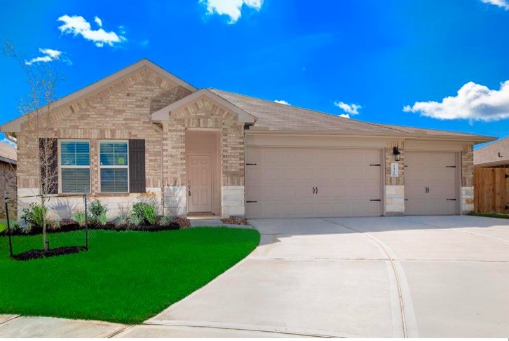  Beautiful stone and brick elevation