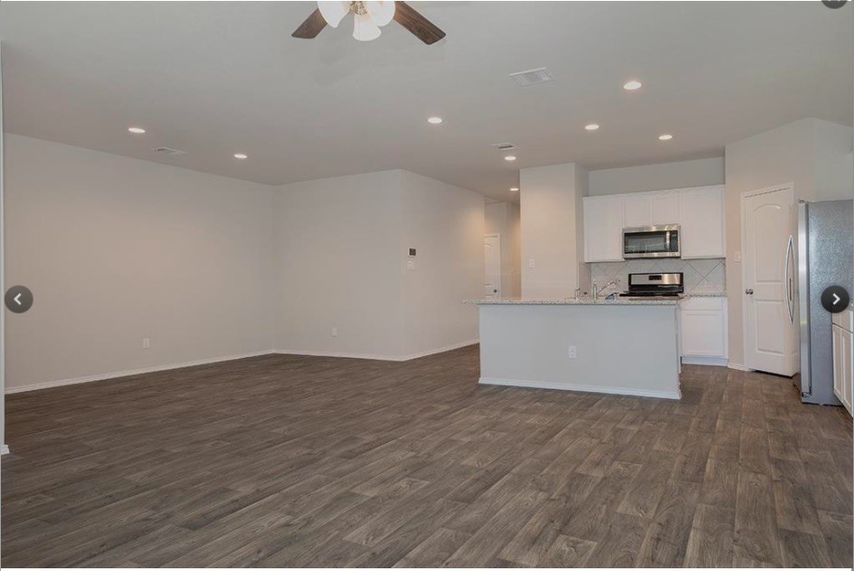 24306 Winchelsea Ln Spring Spring, TX 77389 - Photo 7 of 25 Spacious living area