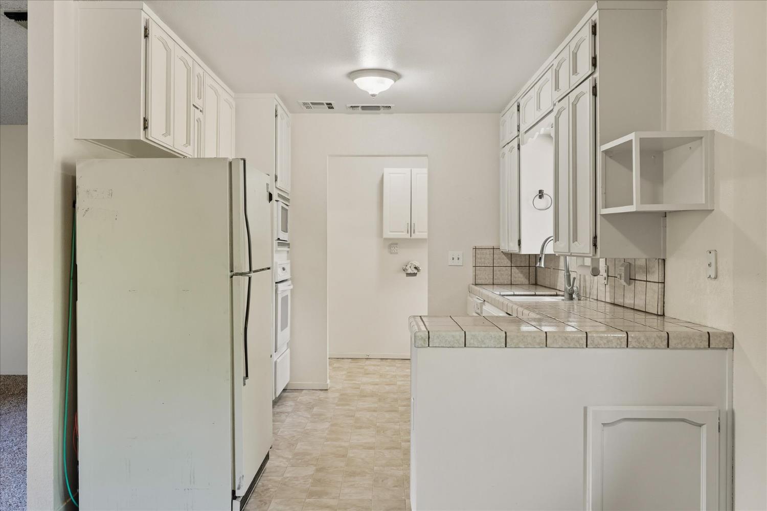 38040 Wortham Road Oakhurst, CA 93644 - Photo 15 of 54