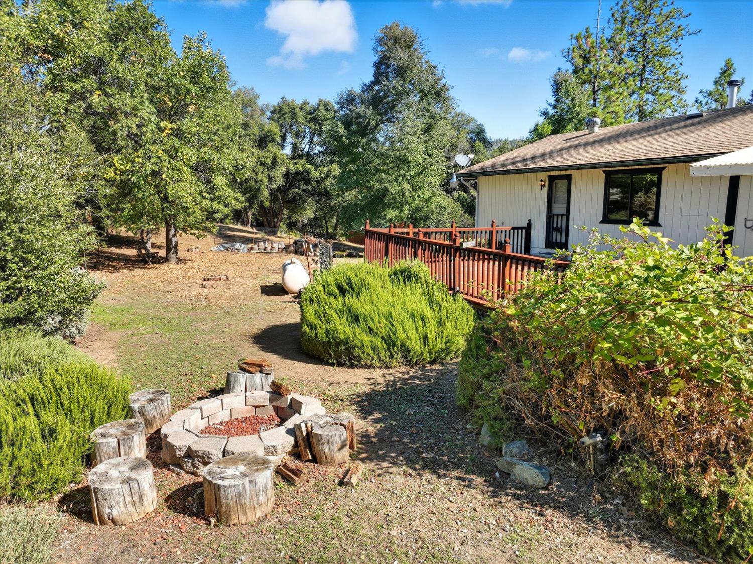 38040 Wortham Road Oakhurst, CA 93644 - Photo 46 of 54