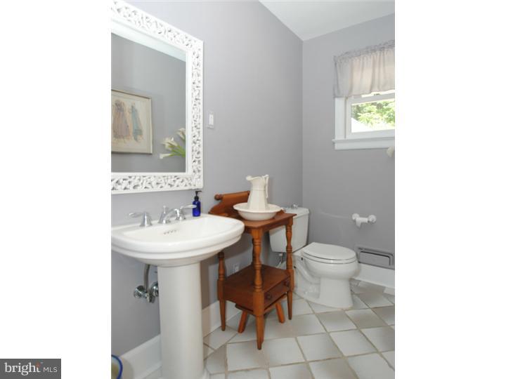 17 White Pine Road Chesterfield, NJ 08515 - Photo 8 of 25 Half Bath