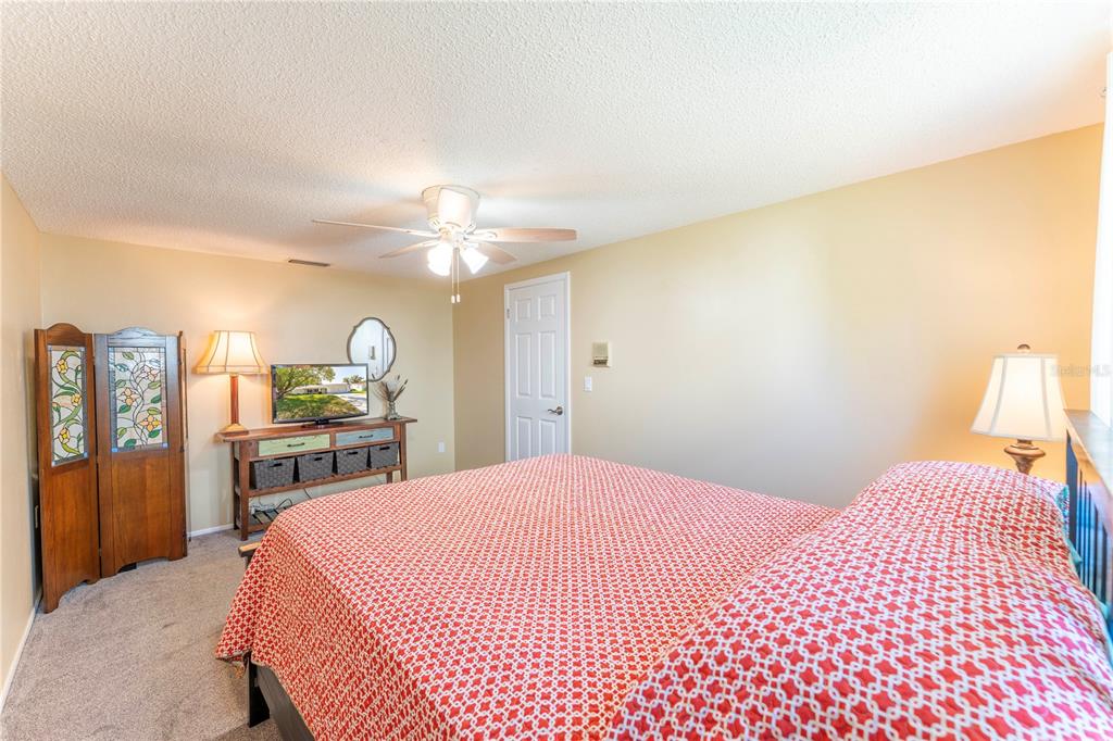 8210 Valley Stream Lane Hudson, FL 34667 - Photo 11 of 37