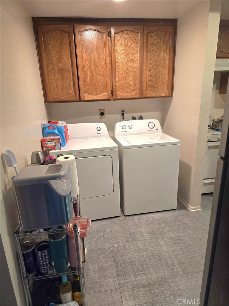 107 East Baseline Road San Dimas, CA 91773 - Photo 47 of 52 a utility room with dryer and washer