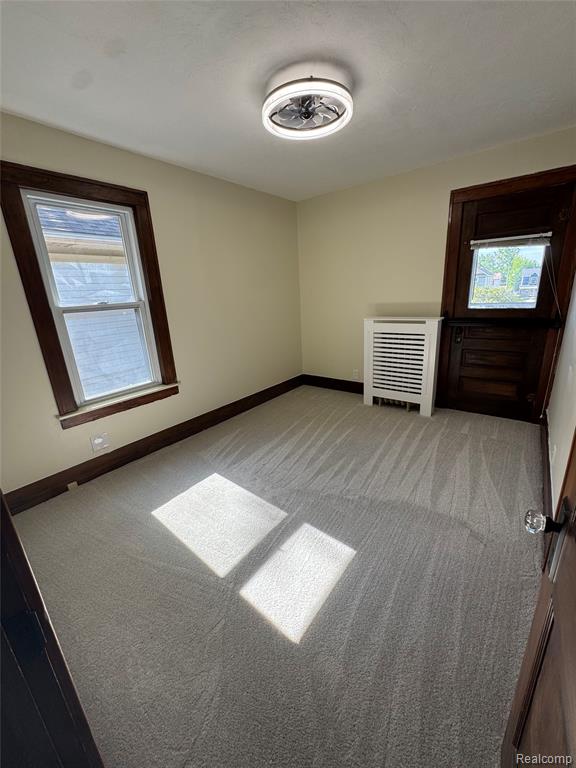563 Eureka Road Wyandotte, MI 48192 - Photo 16 of 21