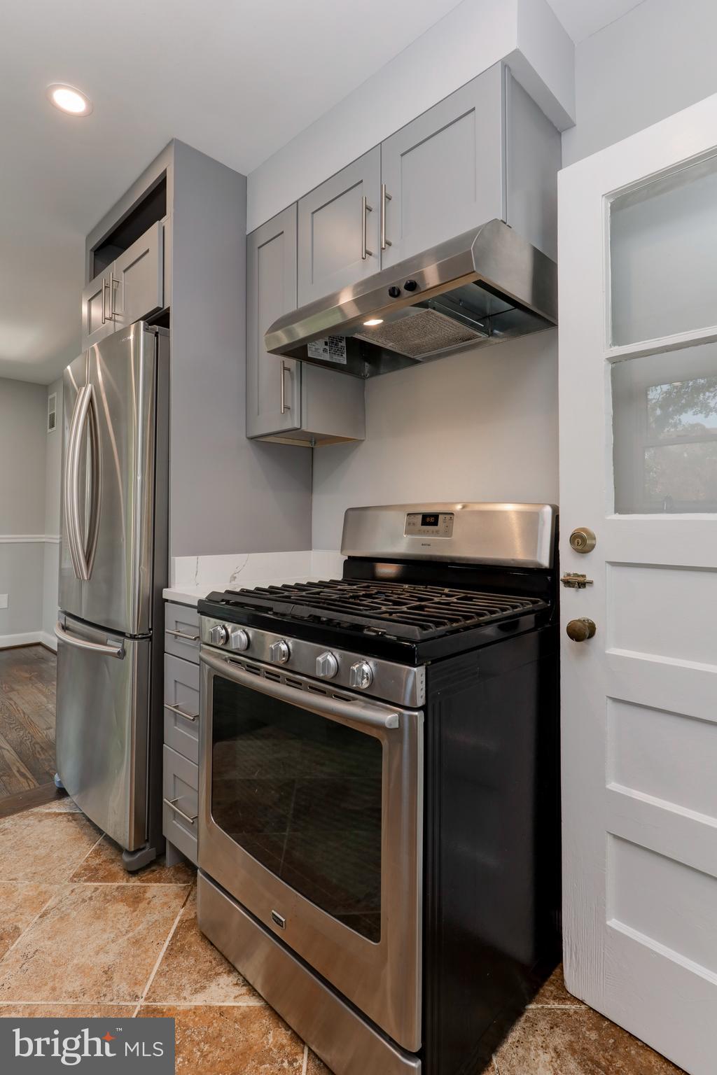 6513 Red Top Road Hyattsville, MD 20783 - Photo 14 of 27 Kitchen