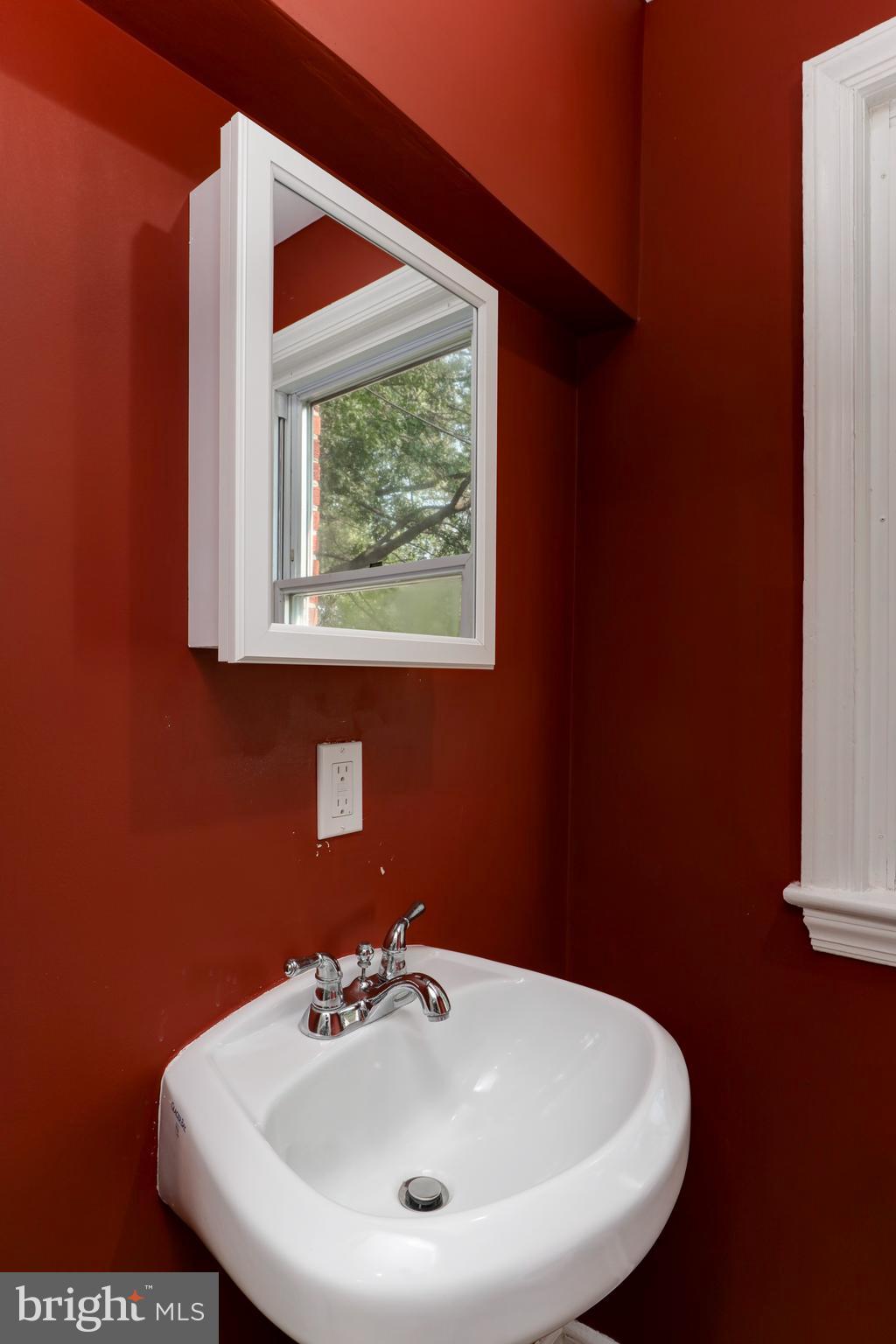 6513 Red Top Road Hyattsville, MD 20783 - Photo 16 of 27 Half bath off kitchen