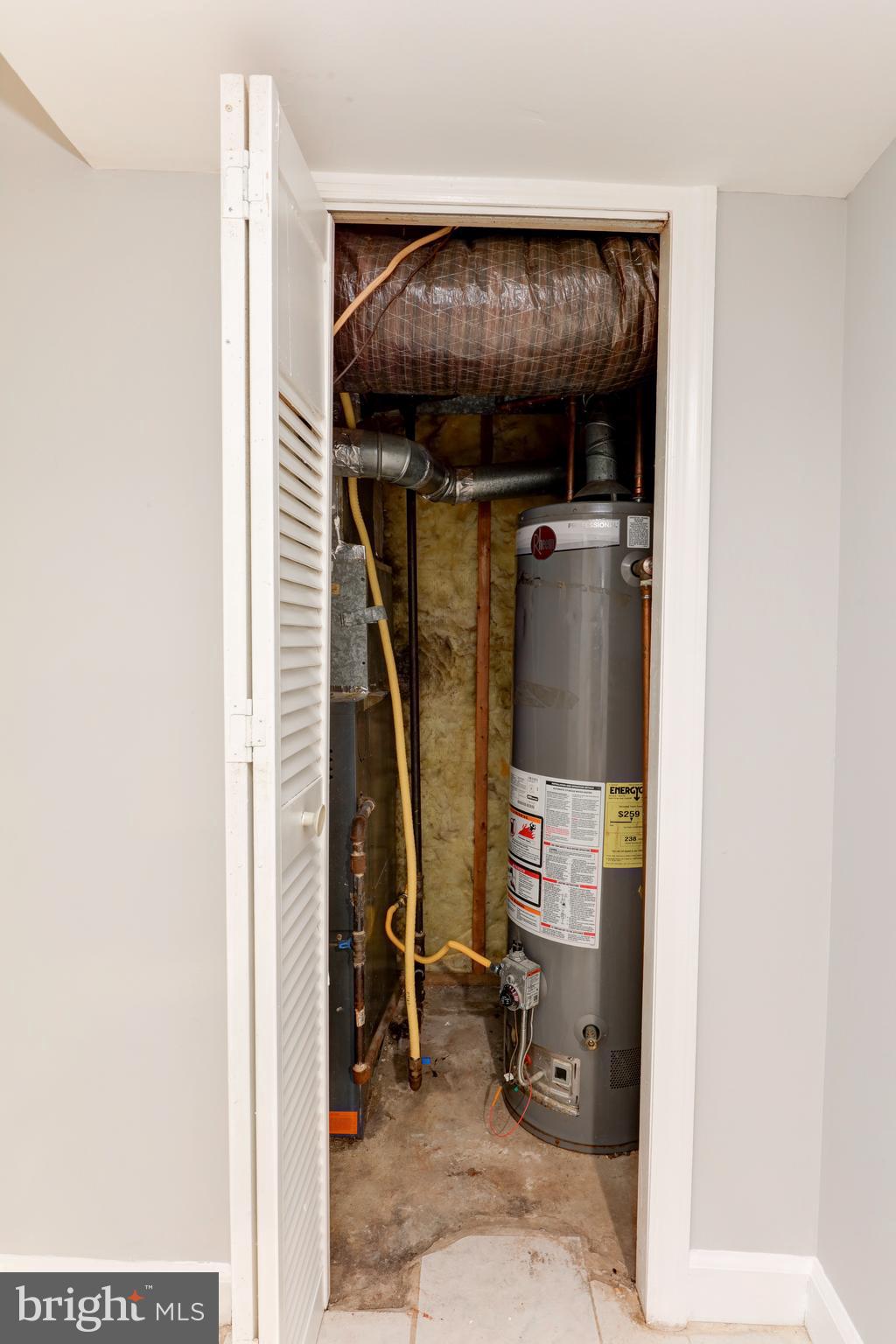 6513 Red Top Road Hyattsville, MD 20783 - Photo 22 of 27 Utility closet