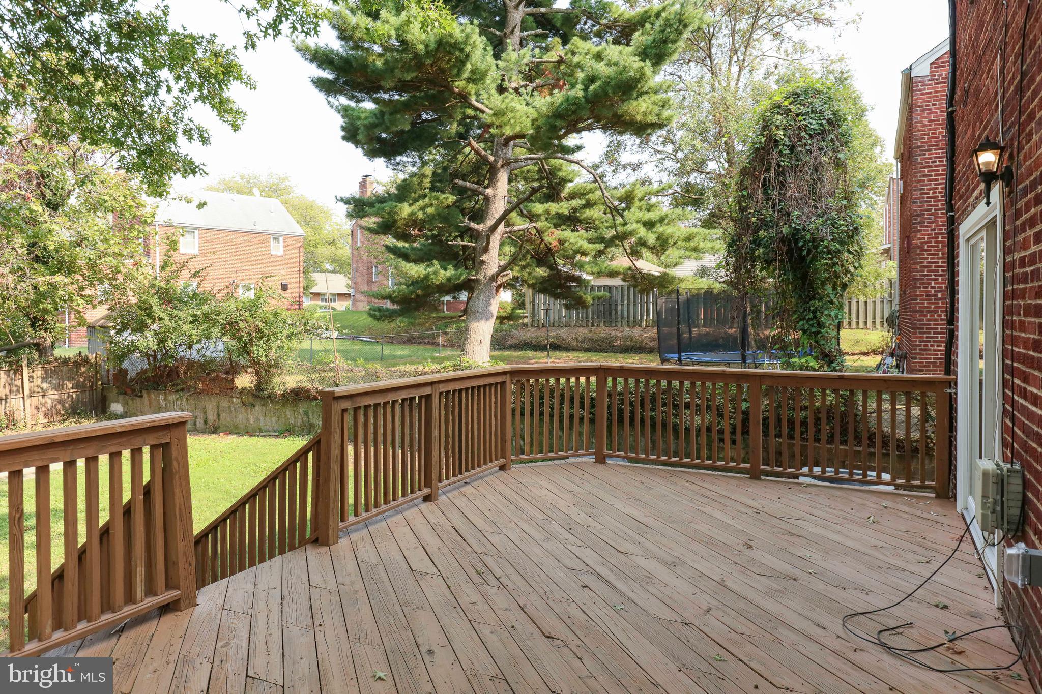 6513 Red Top Road Hyattsville, MD 20783 - Photo 5 of 27 Deck