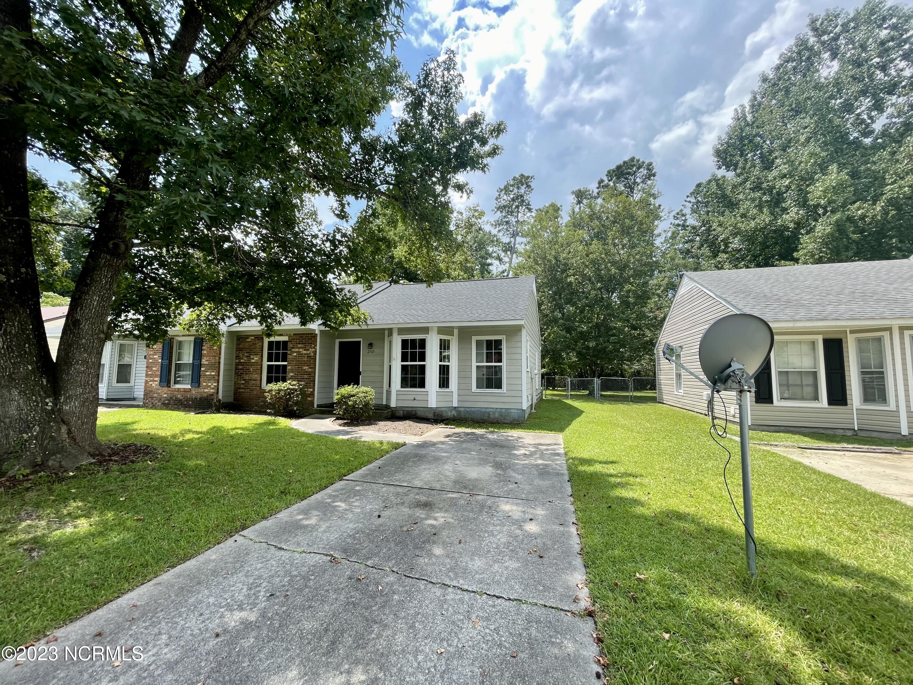 2103 Rolling Ridge Drive Midway Park, NC 28544 - Photo 1 of 30 Front of home