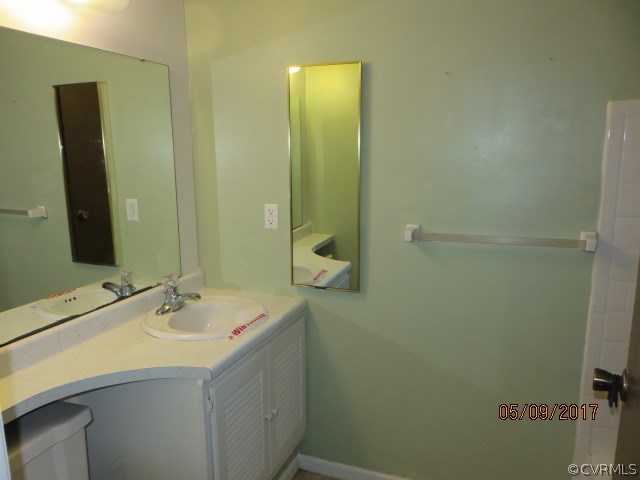 9601 Kendrick Road North Chesterfield, VA 23236 - Photo 32 of 44 9601 Kendrick Rd - Upper Hall Bath