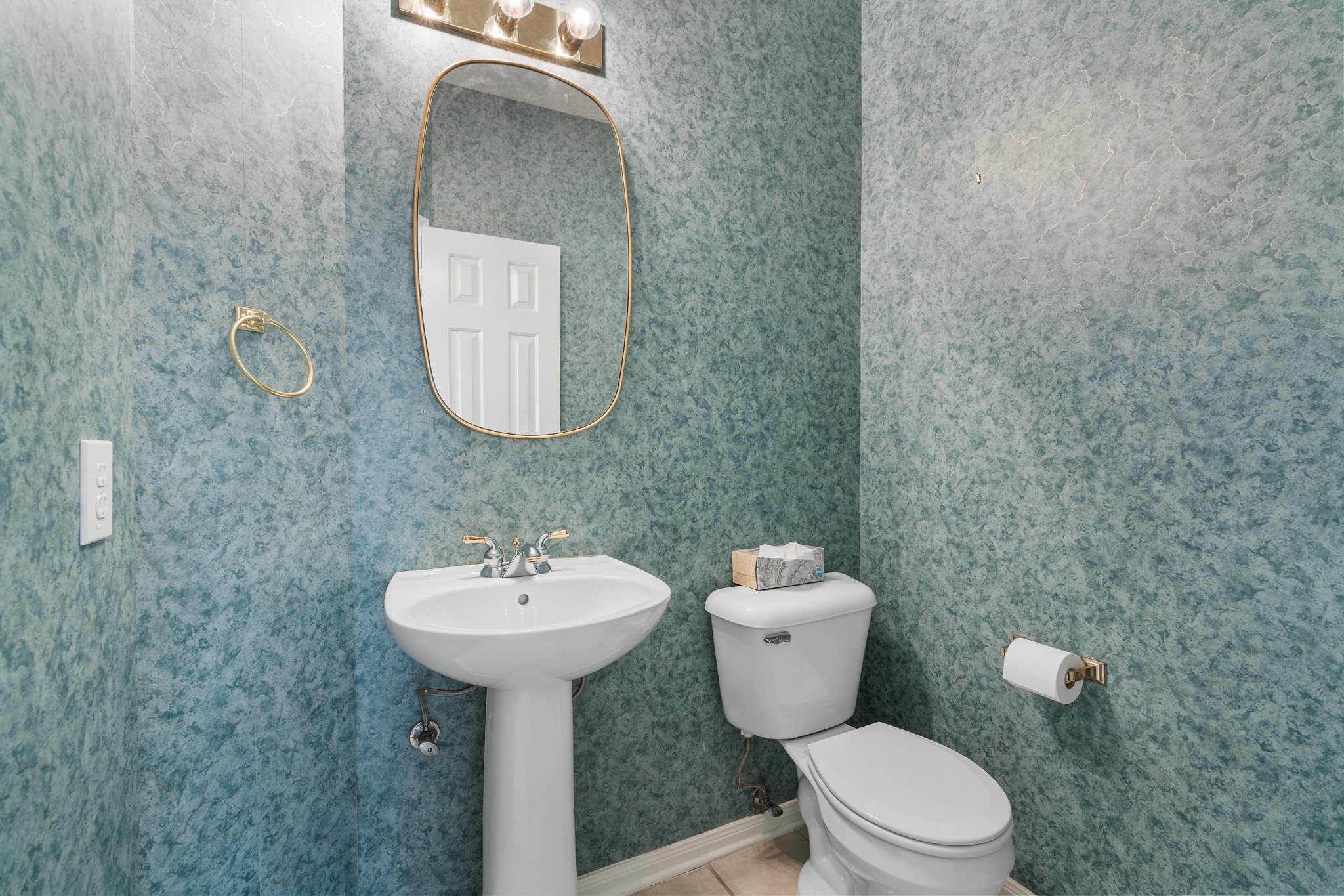 14420 Walters Road, Unit 20 Houston, TX 77014 - Photo 10 of 27 half bath
