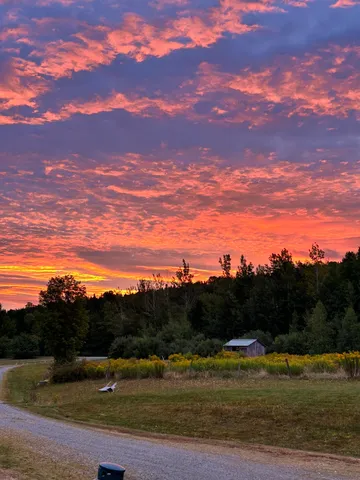 $529,000 | 3614 Creek Road, Albany, VT 05845