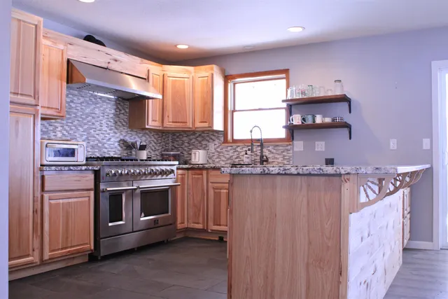 $529,000 | 3614 Creek Road, Albany, VT 05845