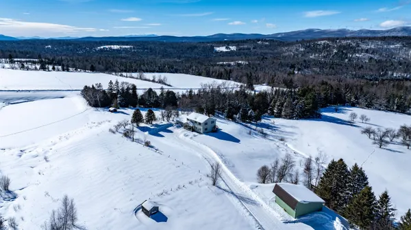 $499,000 | 3614 Creek Road, Albany, VT 05845