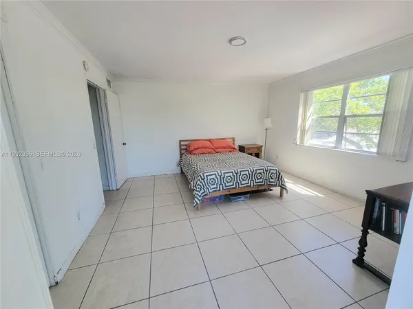 $160,000 | 1230 Northeast 139th Street, Unit 304, North Miami, FL 33161