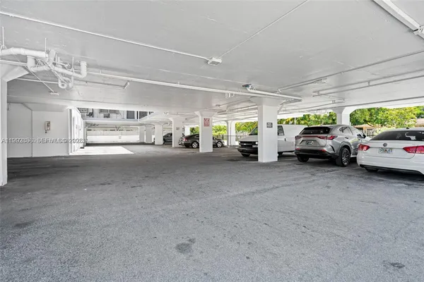 $160,000 | 1230 Northeast 139th Street, Unit 304, North Miami, FL 33161