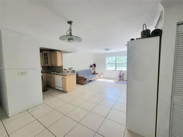 $160,000 | 1230 Northeast 139th Street, Unit 304, North Miami, FL 33161