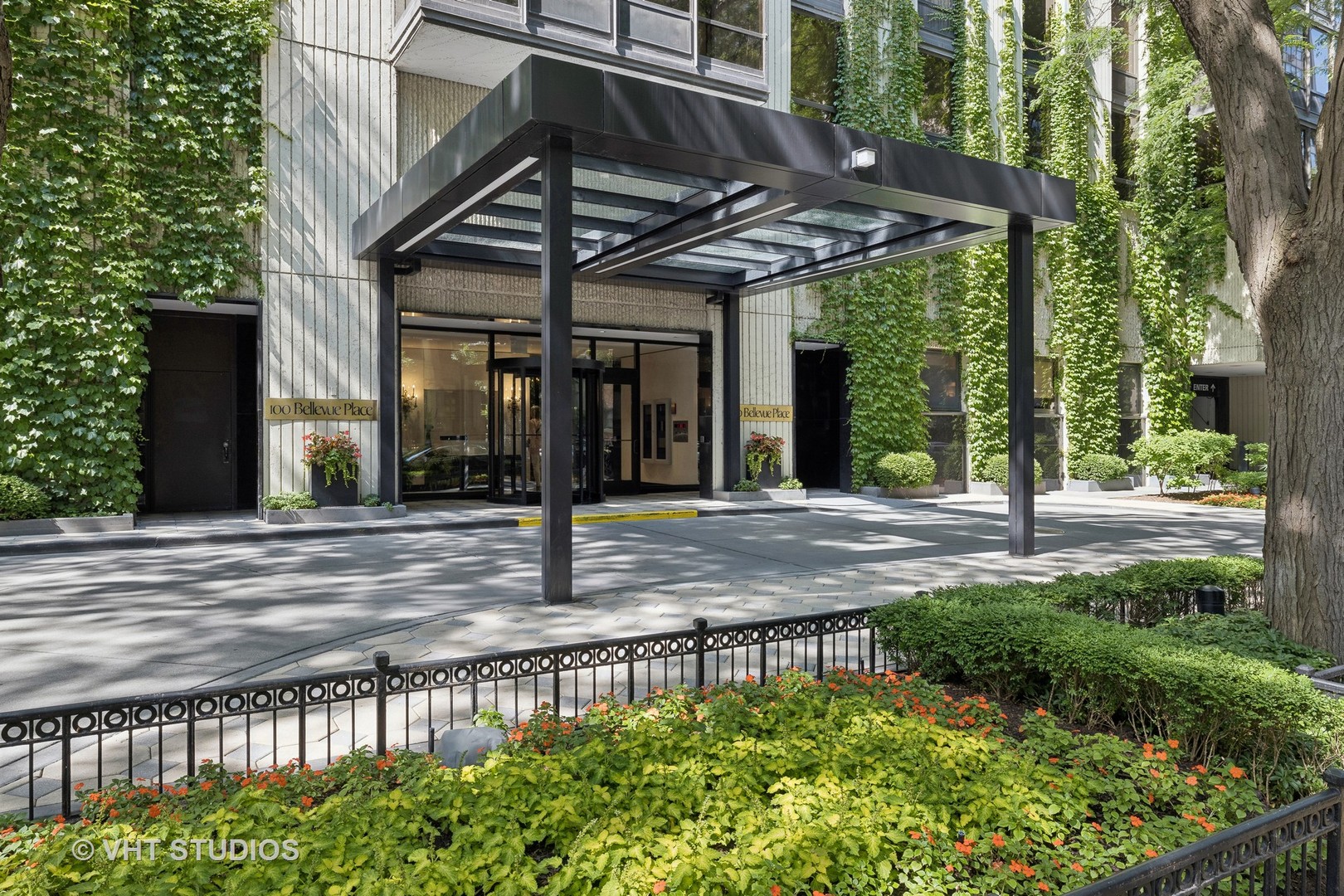 100 East Bellevue Pl Unit 5E  