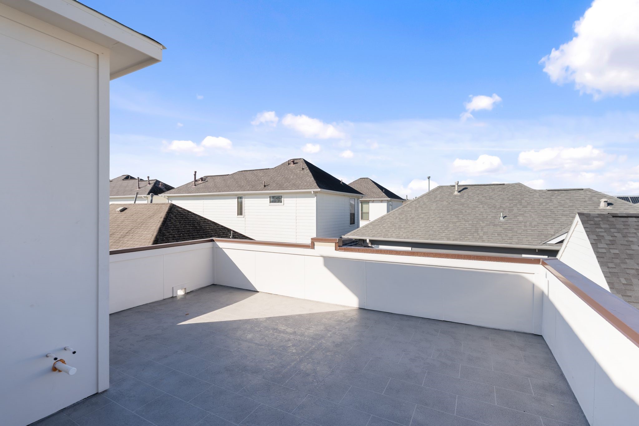 1140 West 16th Street Houston, TX 77008 - Photo 2 of 23 a view of an outdoor space & seating area