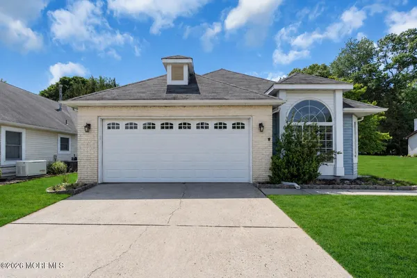 $469,000 | 1417 Burr Oak Road, Toms River, NJ 08755
