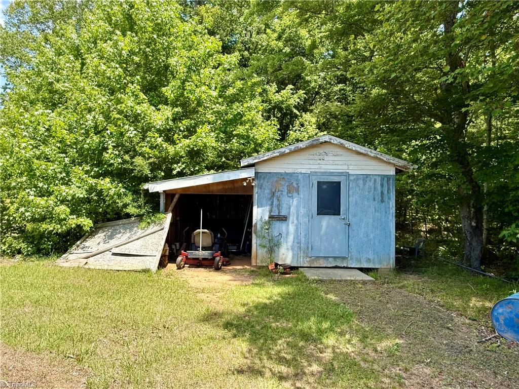 1177 Stone Mountain Road Stoneville, NC 27048 - Photo 8 of 50