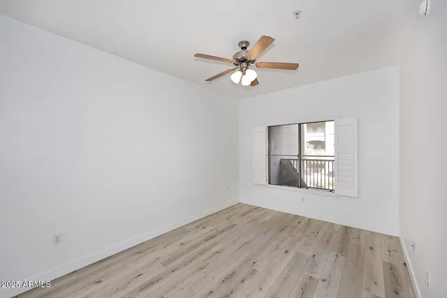 $565,000 | 5350 East Deer Valley Drive, Unit 2435, Phoenix, AZ 85054