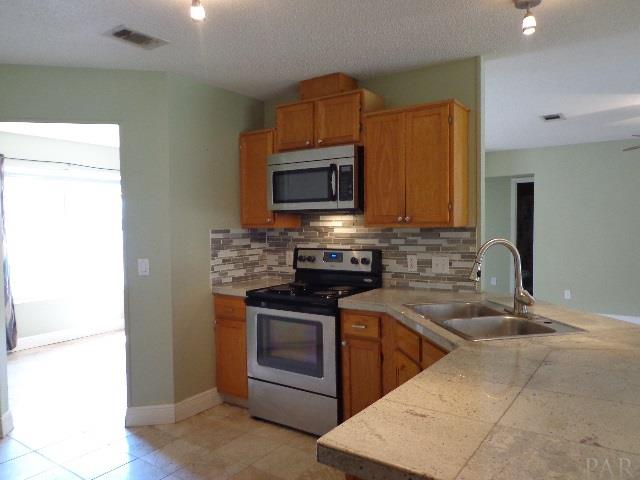 6942 Cedar Ridge Circle Milton, FL 32570 - Photo 13 of 36 Gallery Image 13