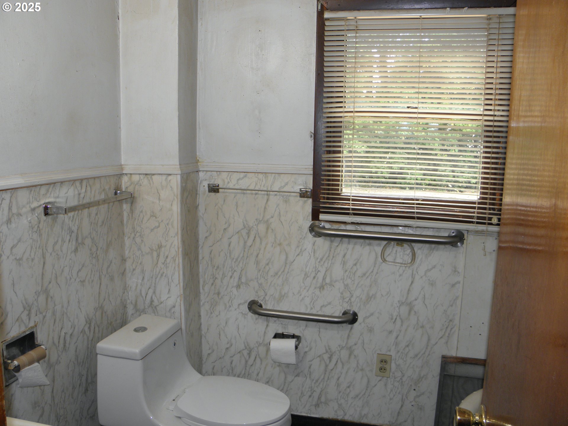 6640 Southeast 66th Avenue Portland, OR 97206 - Photo 7 of 21 a bathroom with a toilet and a shower