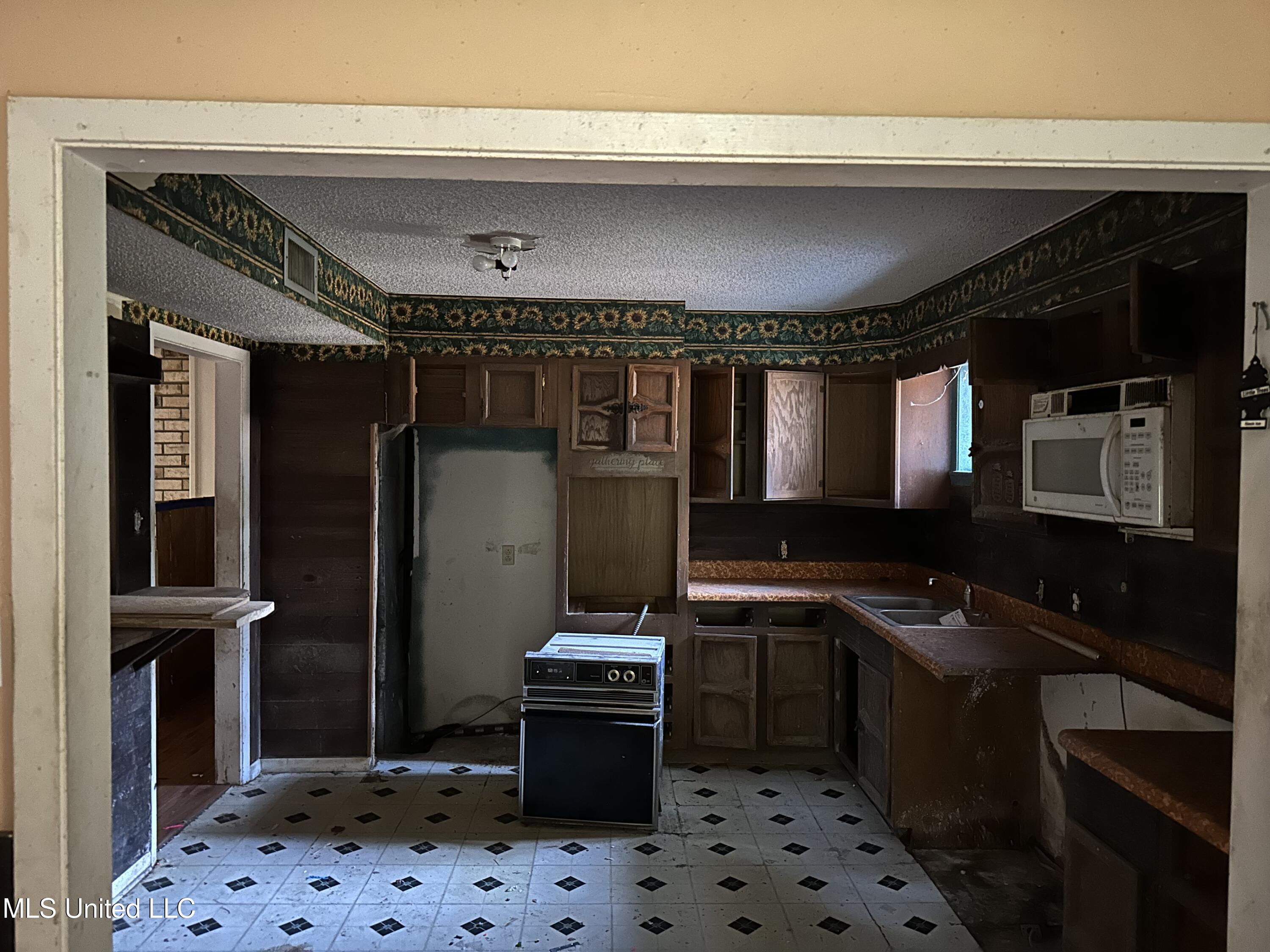 36 Pond Meadow Road Natchez, MS 39120 - Photo 5 of 24 IMG_2944