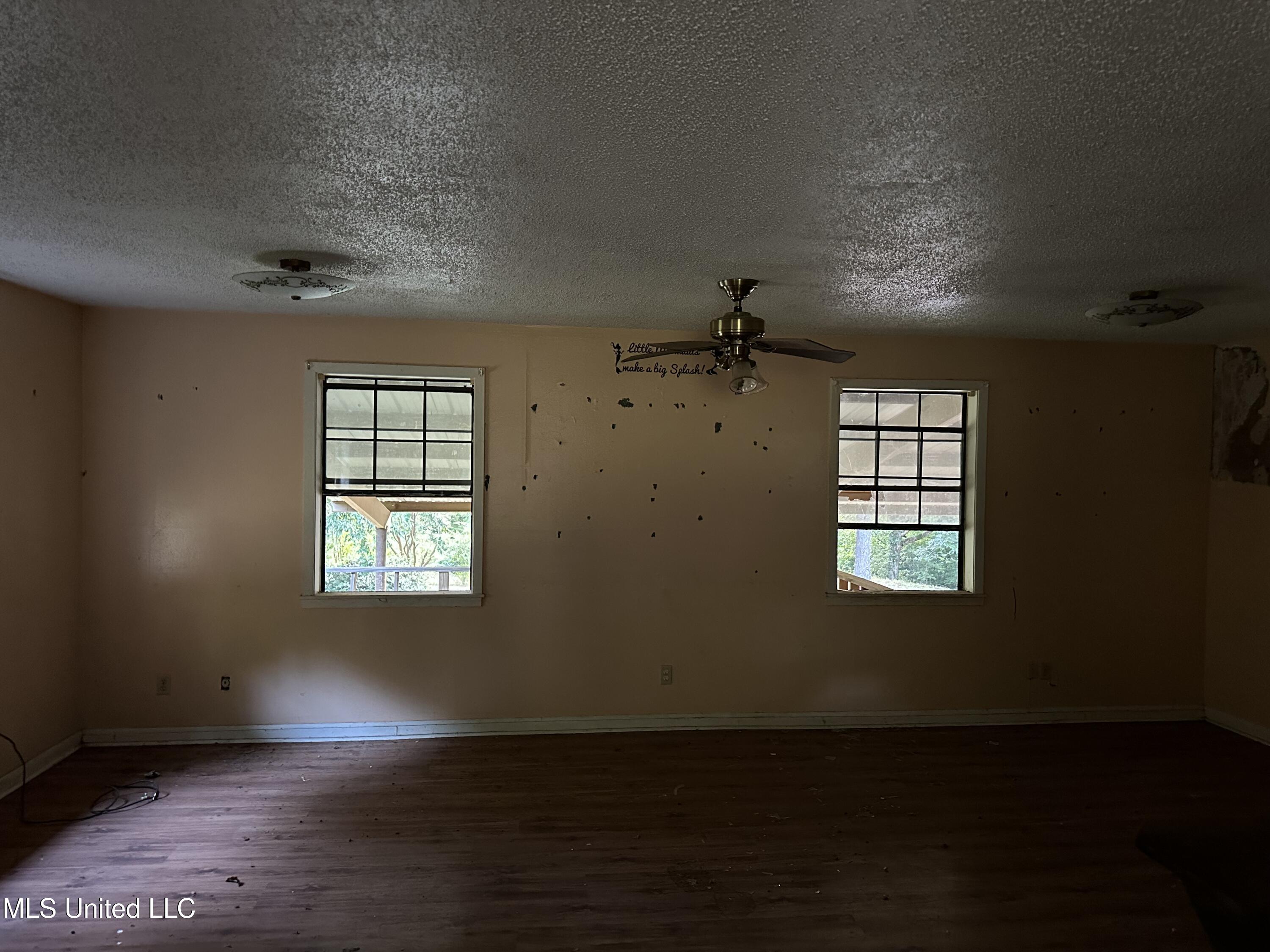 36 Pond Meadow Road Natchez, MS 39120 - Photo 6 of 24 IMG_2945