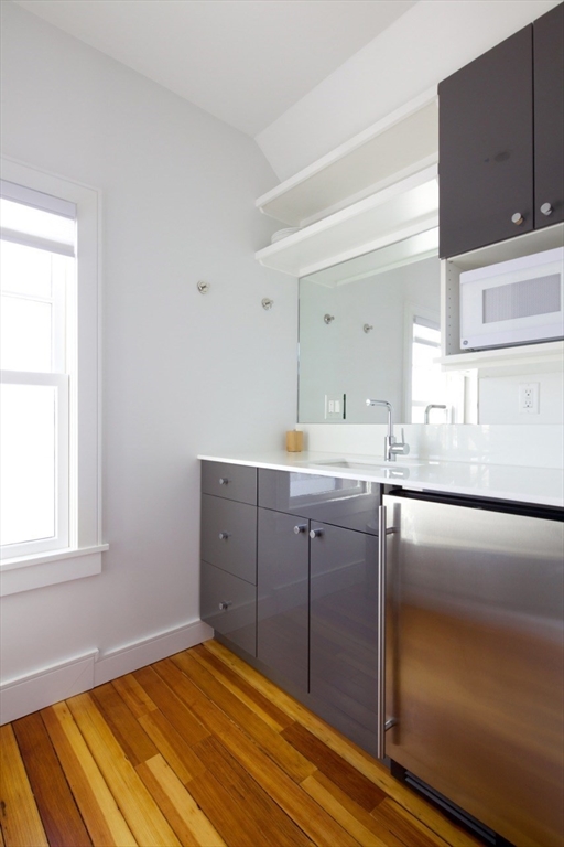 77 Highland Road Somerville, MA 02144 - Photo 15 of 25