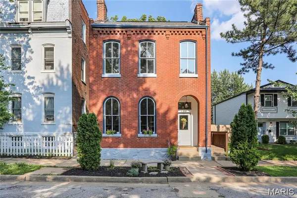 $330,000 | 2248 Jules Street, St. Louis, MO 63104