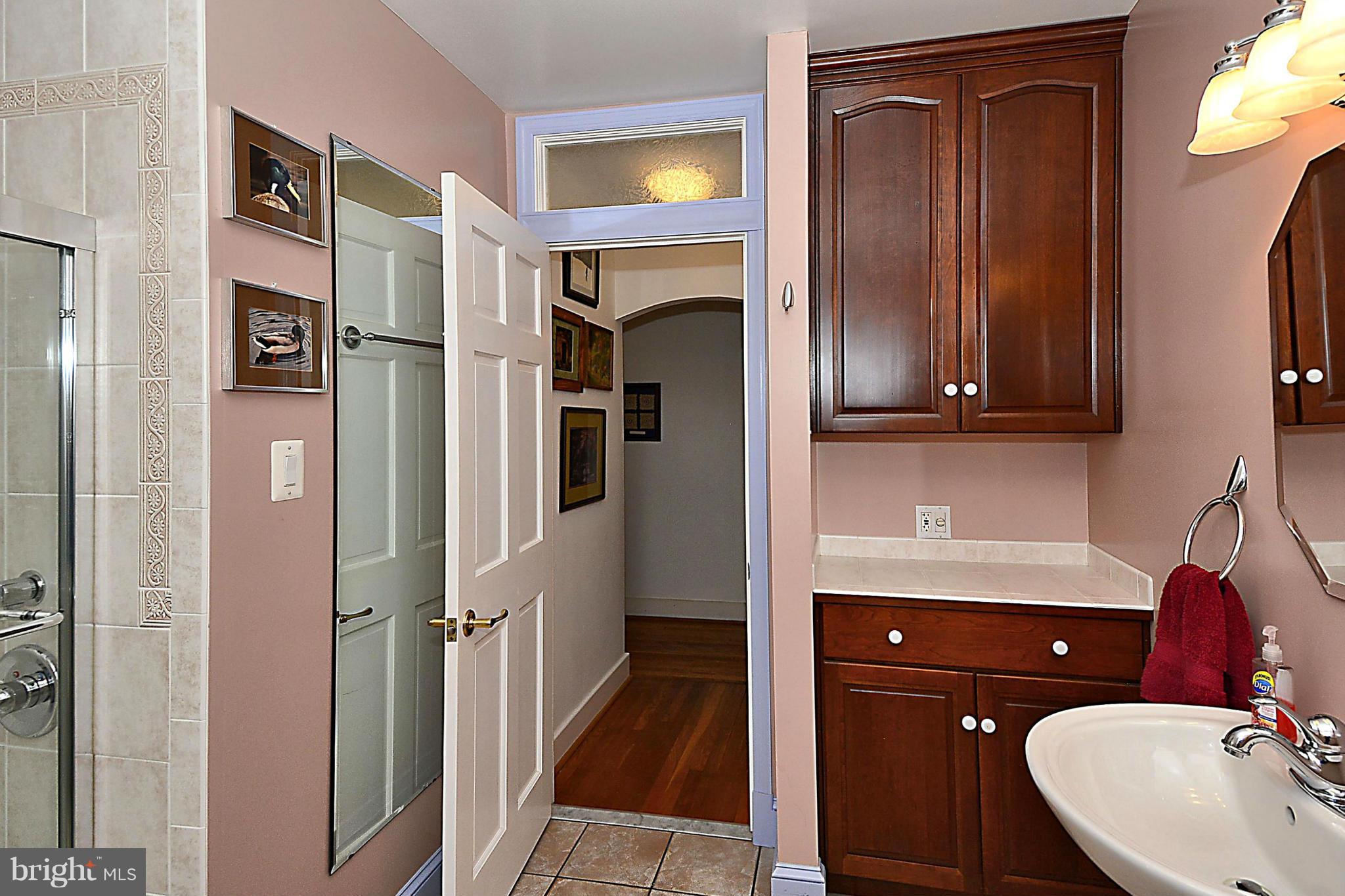 21121 Peach Tree Road Dickerson, MD 20842 - Photo 24 of 30 a kitchen with stainless steel appliances granite countertop a refrigerator and a sink